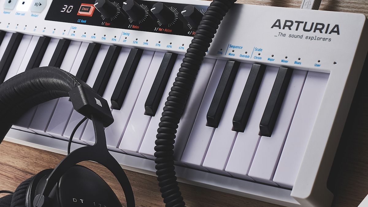 Arturia Keystep midi controller